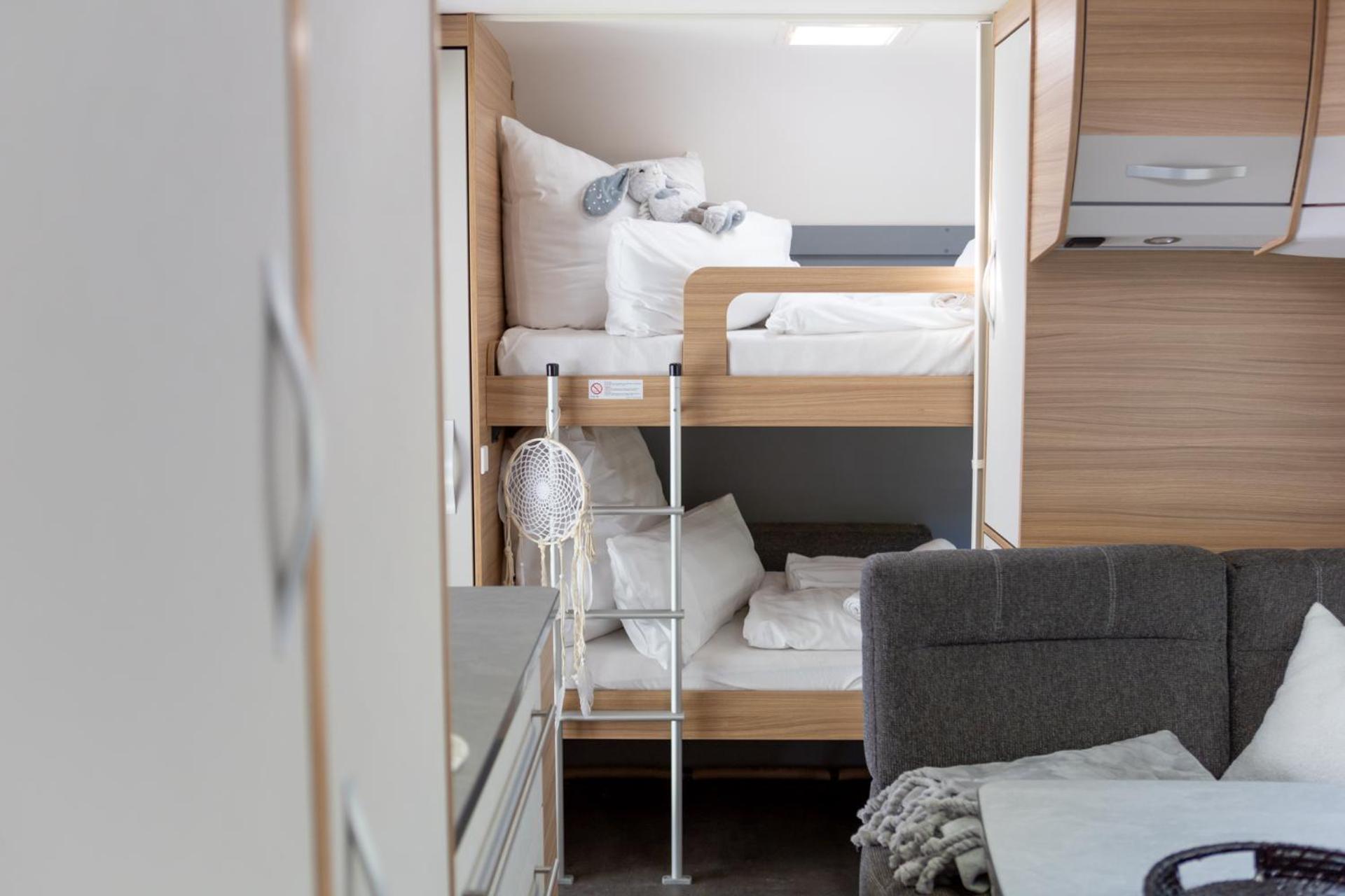 Camping & Erlebnis Resort Jersleber See - Jersicamper Mit Seeblick Jersleben Eksteriør billede